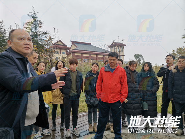 地大熱能致敬教師節(jié)|專業(yè)地?zé)峥辈?鉆井-清潔能源服務(wù)商 地大熱能致敬教師節(jié)|專業(yè)地?zé)峥辈?鉆井-清潔能源服務(wù)商